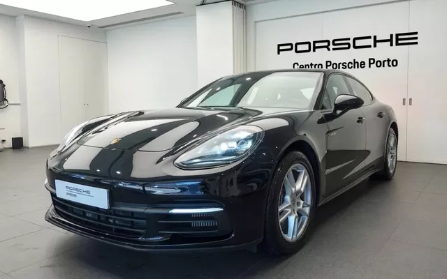Porsche Panamera 4 E-Hybrid