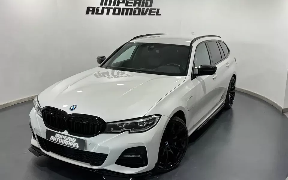 BMW 330 e Pack M Auto