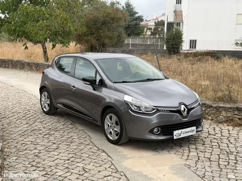 Renault Clio ENERGY TCe 90 Start & Stop Experience