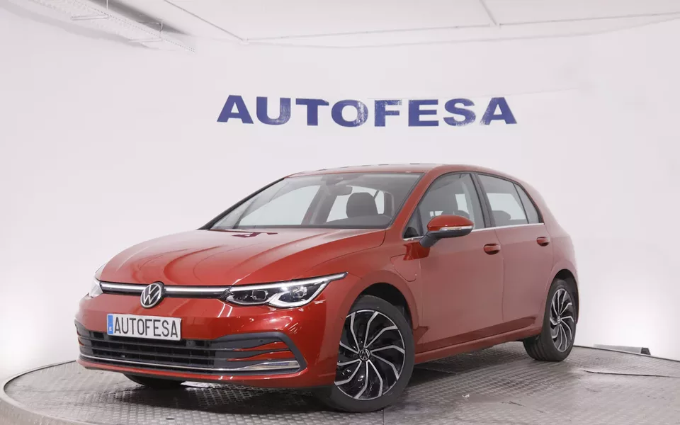 Volkswagen Golf 1.4 TSI E-HYBRID DSG STYLE AUTO 204CV 5P # NAVY, PARKTRONIC