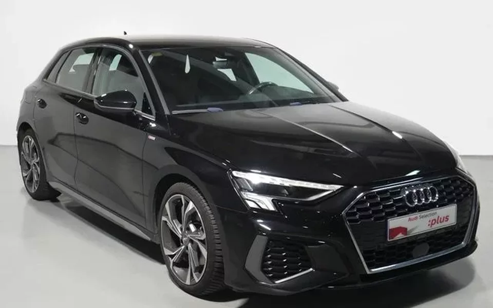 AUDI A3 A3 Sportback 35 TFSI Black line S tronic - 24300€ en Astorga