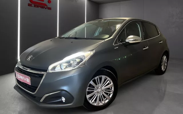 Peugeot 208 1.2 PureTech Signature