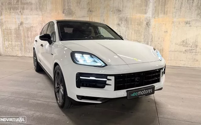 Porsche Cayenne Coupé E-Hybrid Black Edition