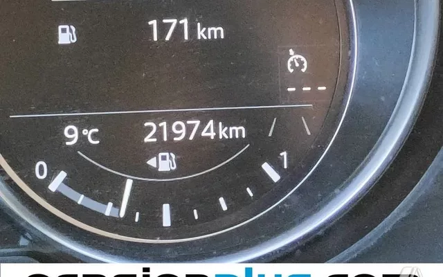 MAZDA CX-5 CX-5 2.0 e-Sky-G MHEV Center-Line Plus 2WD Aut. 121kW