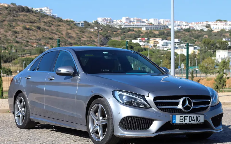 Mercedes-Benz C 200 (BlueTEC) d 7G-TRONIC AMG Line