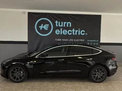 Tesla Model 3 Long Range AWD Dual Motor