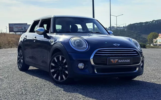 MINI 5 Portas Cooper D Auto