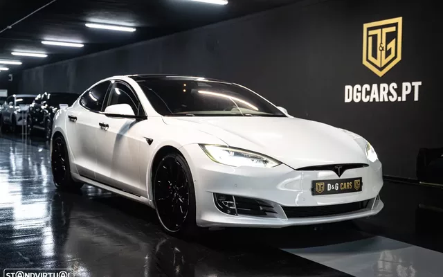 Tesla Model S 75D AWD