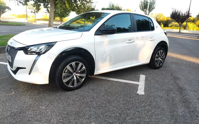 Peugeot e-208 50 kWh Active