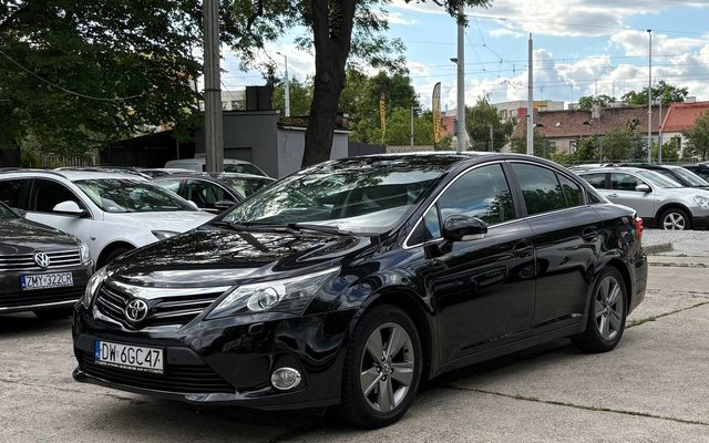 Toyota Avensis T27 Polift