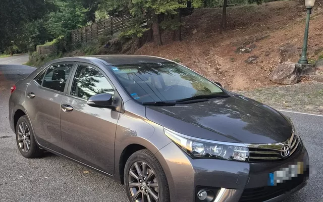 Toyota Corolla 1.33 VVT-i Exclusive+Navi