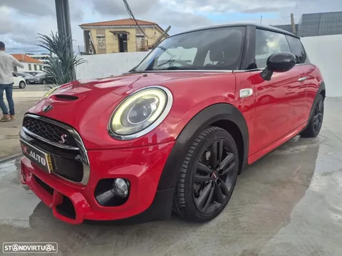 MINI 3 Portas Cooper SD Auto Desportiva