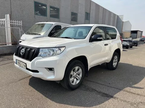 TOYOTA Land Cruiser Land Cruiser D-4D GX