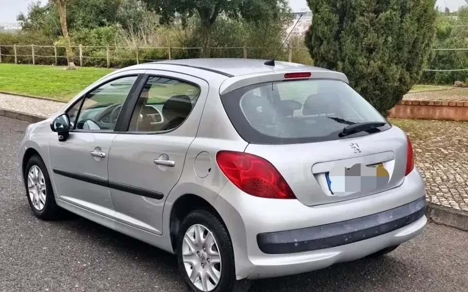 Peugeot 207