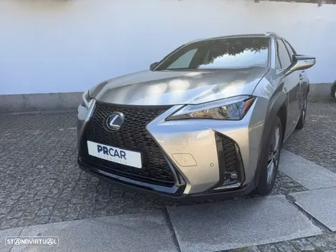 Lexus UX 250h