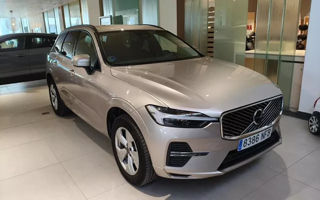 VOLVO XC60 2.0 B5 G AWD Core Auto