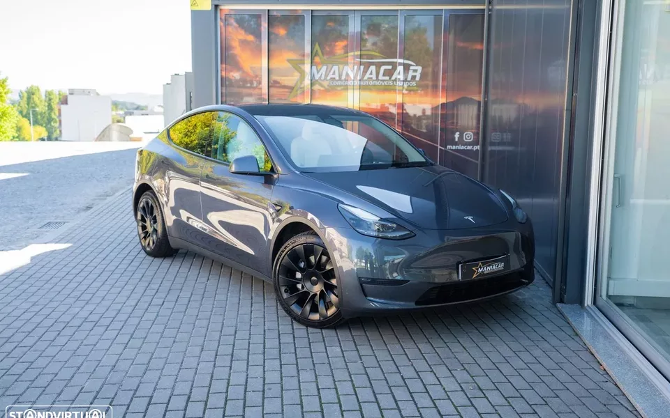 Tesla Model Y Long Range Dual Motor AWD