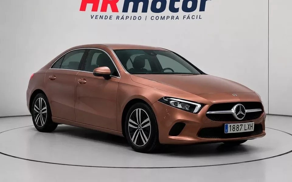 MERCEDES-BENZ Clase A A 180d Sedán 8G-DCT