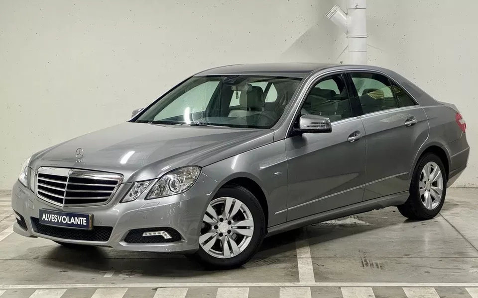 Mercedes-Benz E 250 BlueTEC Avantgarde Auto