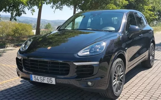 Porsche Cayenne Platinum Edition