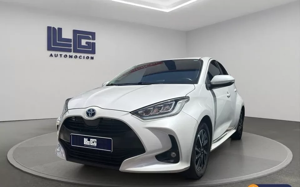 TOYOTA Yaris Yaris 120H 1.5 Style Plus