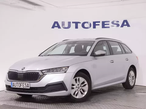 Skoda Octavia COMBI 2.0 TDI BUSINESS 116CV 5P # NAVI,PARKTRONIC,