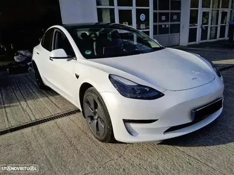 Tesla Model 3 Premium Long Range RWD