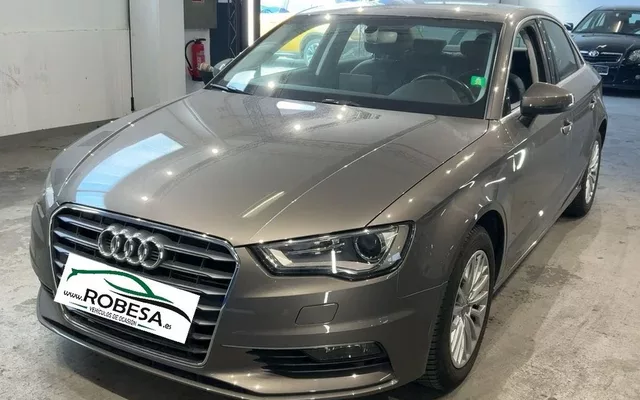 AUDI A3 A3 Sedán 1.4 TFSI Attraction