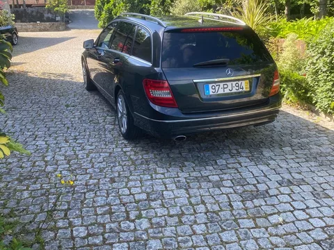 Mercedes-Benz C 220