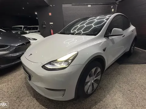 Tesla Model Y Long Range Dual Motor AWD