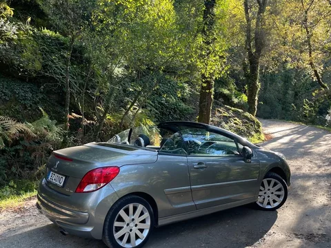 Peugeot 207 CC 120 VTi Allure