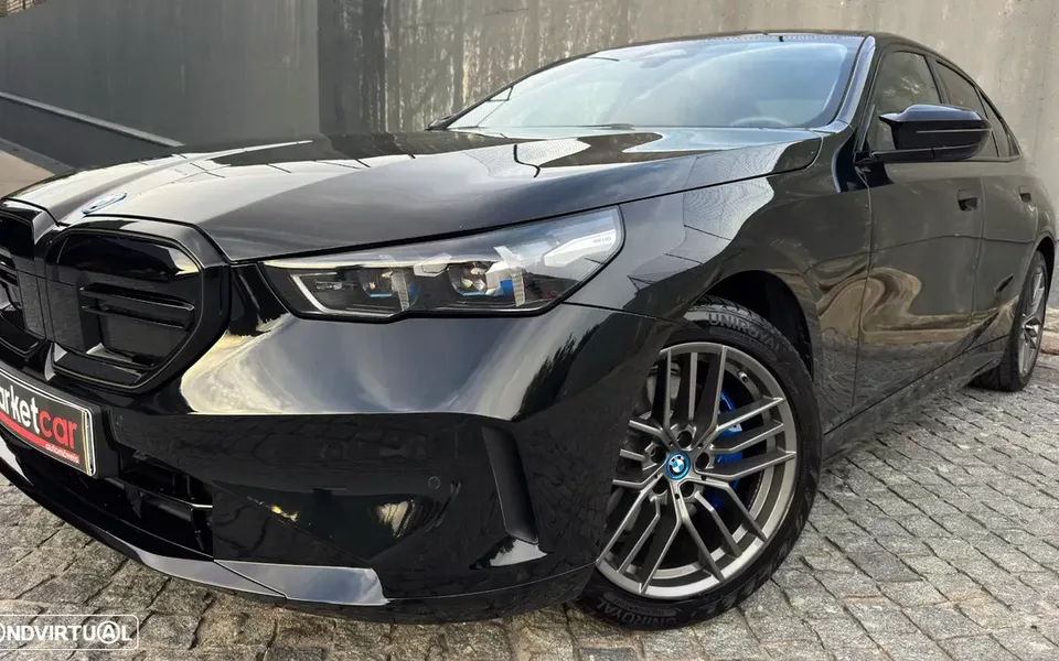 BMW i5 eDrive40