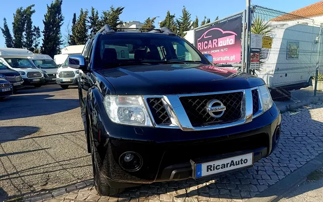 Nissan Navara 2.5 dCi CD LE 4WD