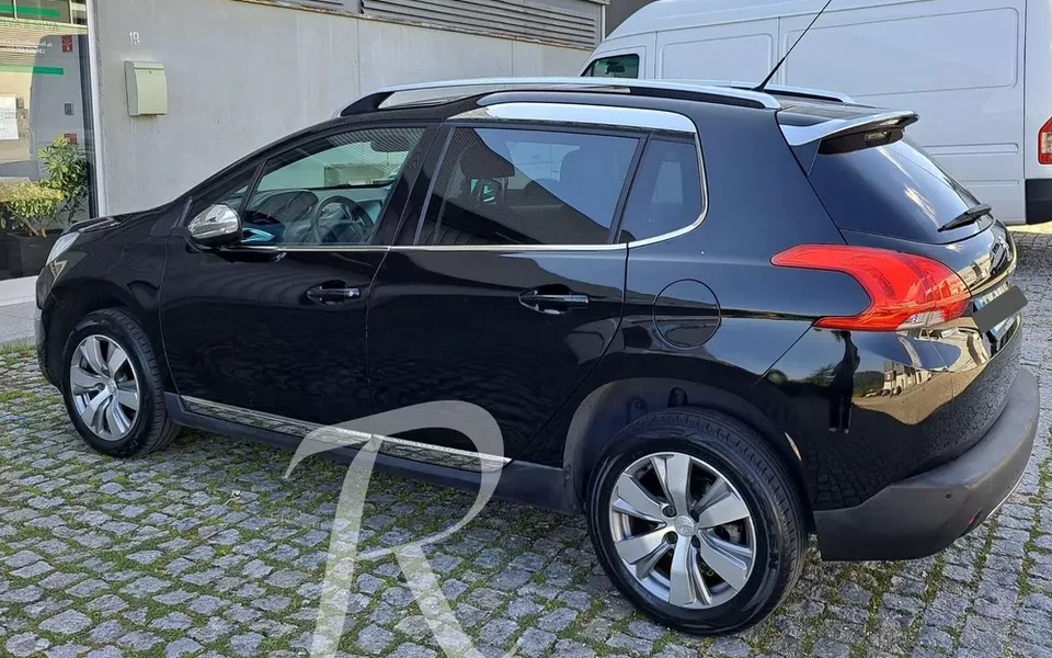 Peugeot 2008 1.6 BlueHDi Allure