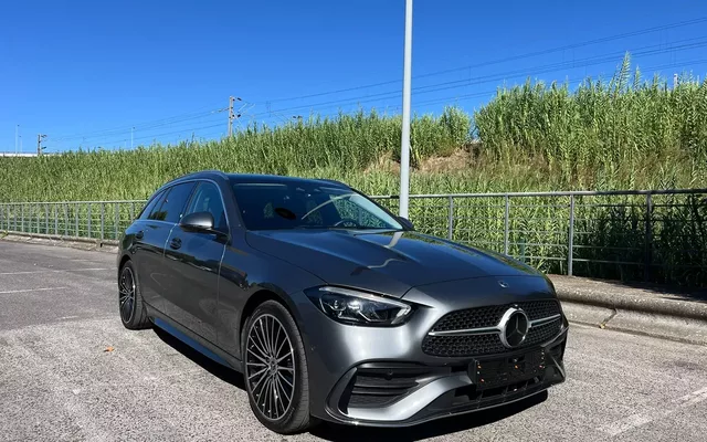 Mercedes-Benz C 300 de AMG Line
