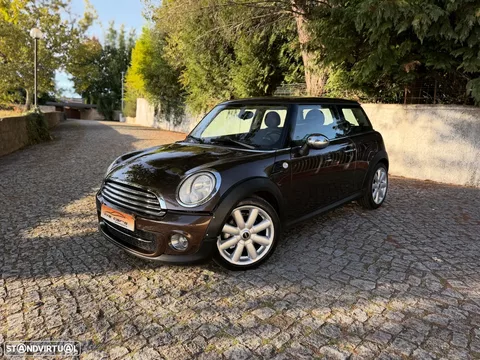 MINI 3 Portas