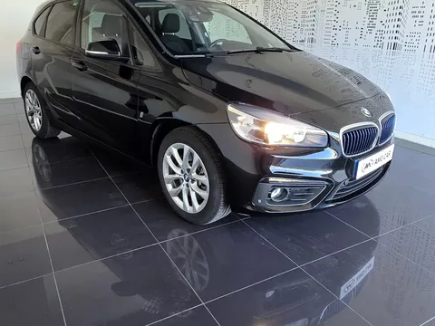 BMW 225