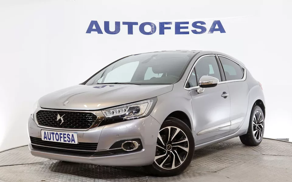 DS DS 4 1.2 PureTech Chic 130cv 5P S/S # NAVY, BIXENON