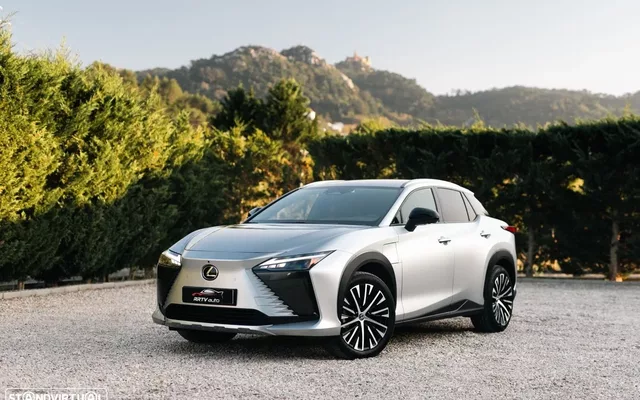 Lexus RZ 300e Premium