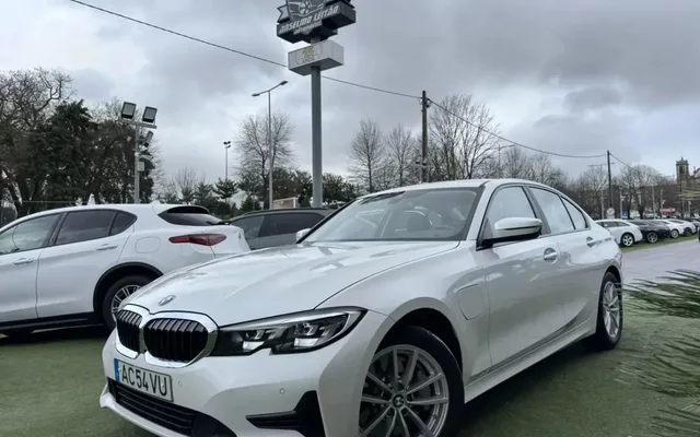 BMW 330 e Corporate Edition Auto