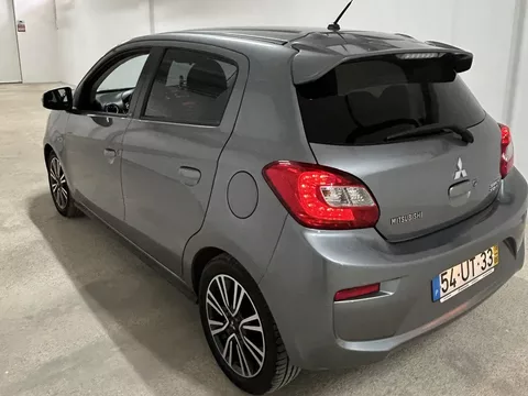 Mitsubishi Space Star 1.2 Intense Connect Edition