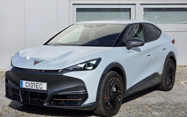 Cupra Tavascan 77 kWh Adrenaline