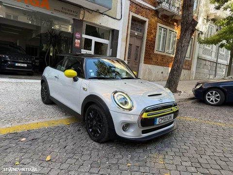 MINI 3 Portas Cooper SE Classic