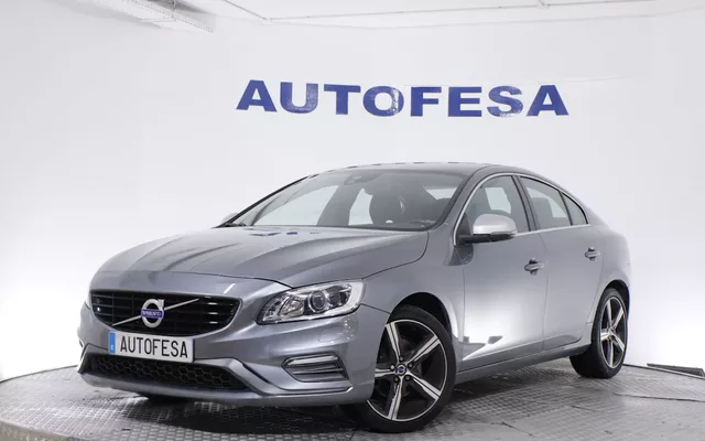 Volvo S60 2.0 D3 R-DESIGN AUTO 150CV 4P # NAVY,XENON,PARKTRONIC