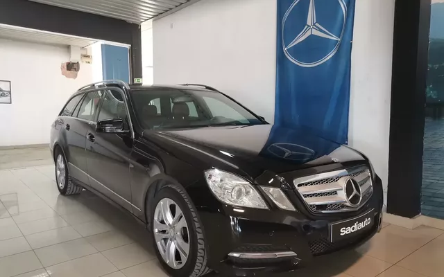 Mercedes-Benz E 300 Bluetec Hybrid Avantgarde