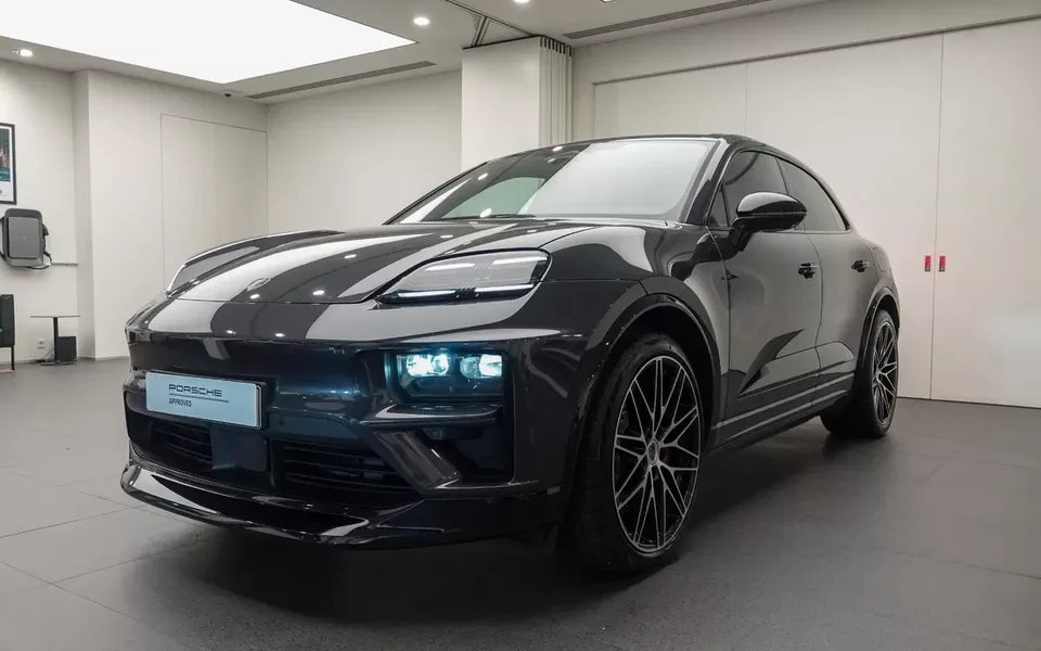 Porsche Macan Electric Turbo