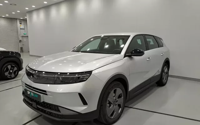 Opel Grandland 1.2 Hybrid Edition eDCT