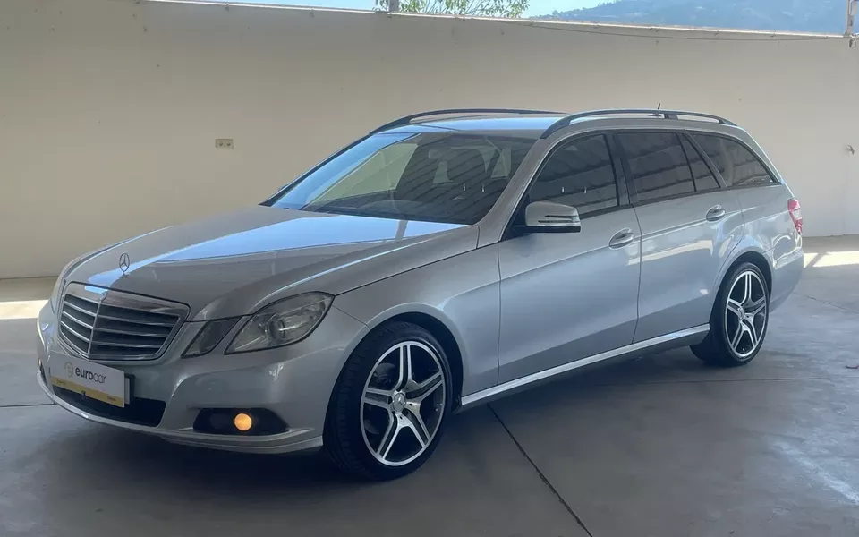Mercedes-Benz E 200 CDI DPF BlueEFFICIENCY 7G-TRONIC Elegance