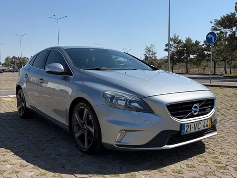 Volvo V40 D2 R Design