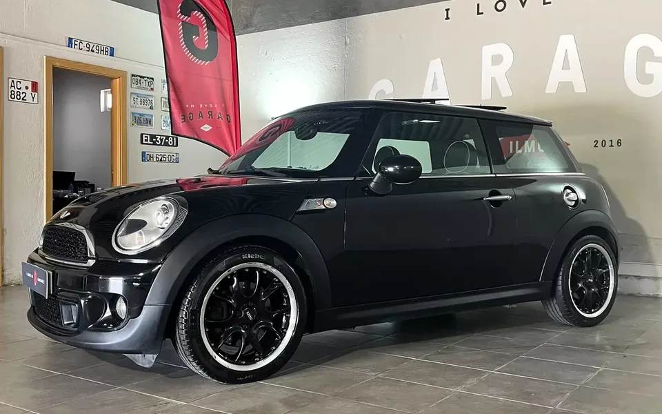 MINI 3 Portas